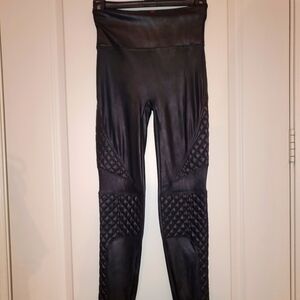 Spanx Faux Leather Quilted Leggings, Moto style, Small